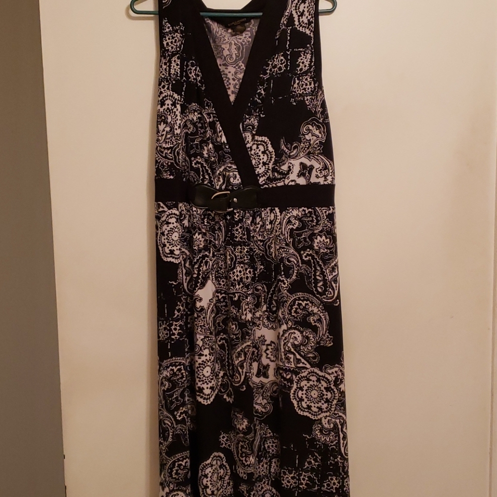 Black and White Maxi Belt Dress
